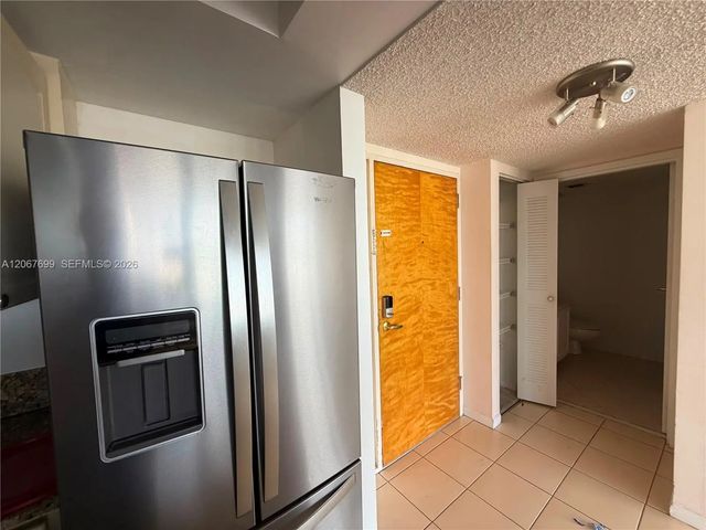 4 of 21 - 7601 E Treasure Drive #2220, North Bay Village, FL