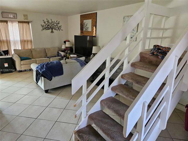 517 Sw 1st Court, Boynton Beach