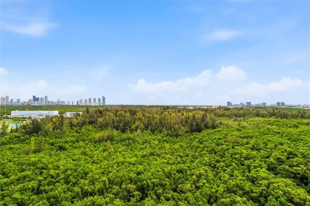 4 of 38 - 14951 Royal Oaks Lane #1604, North Miami, FL