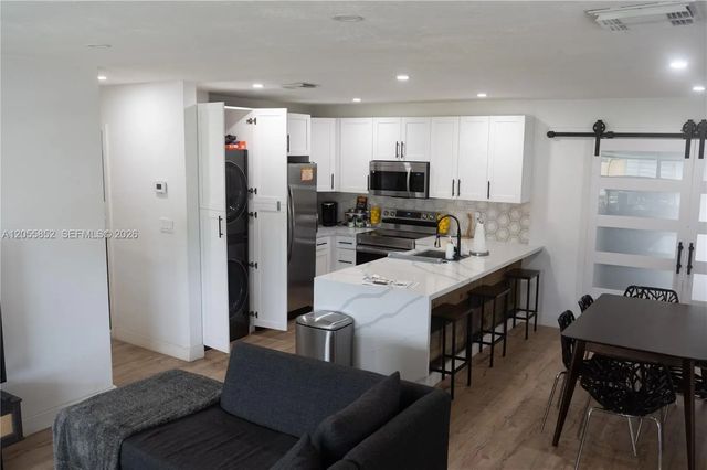 4 of 15 - 7330 Nw 1st Court, Pembroke Pines, FL
