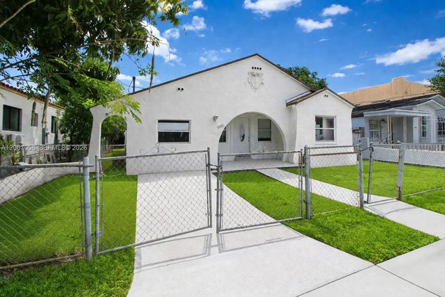 3 of 32 - 915 Sw 9th Court, Miami, FL