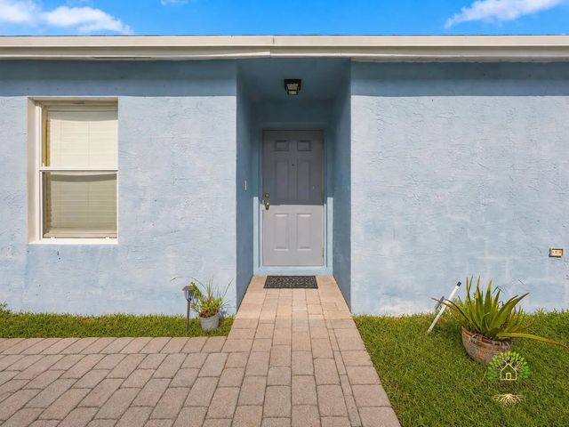 5 of 48 - 5863 Azalea Circle, West Palm Beach, FL