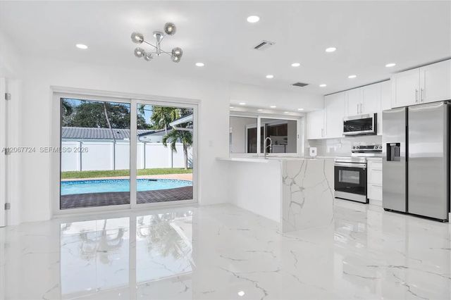 2 of 75 - 5711 Ne 20th Terrace, Fort Lauderdale, FL