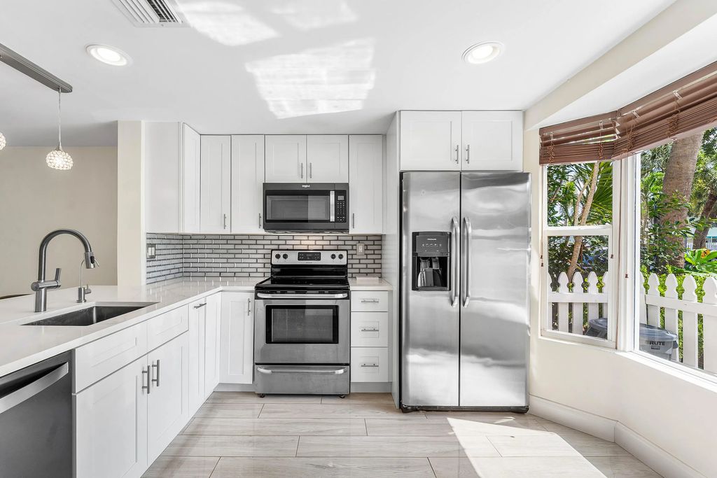 2503 Ne 15th Street #2503, Pompano Beach