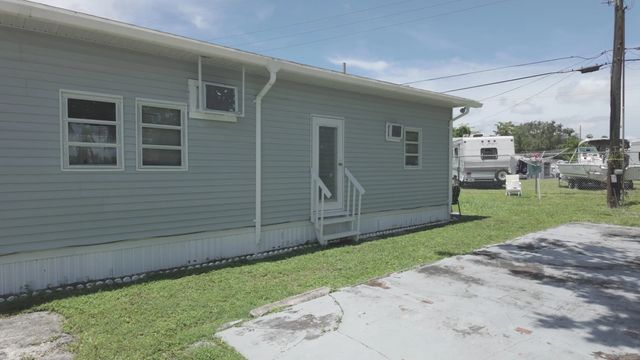 2 of 23 - 2773 Nw 29th Place, Oakland Park, FL