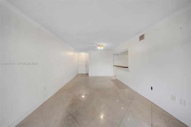 3 of 44 - 9405 Fontainebleau Boulevard #112, Miami, FL