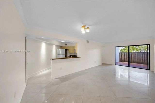 5 of 44 - 9405 Fontainebleau Boulevard #112, Miami, FL