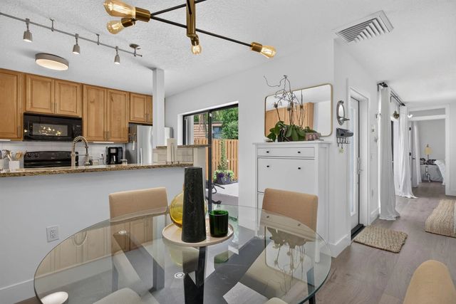 4 of 31 - 9113 Sw 20th Court #a, Davie, FL