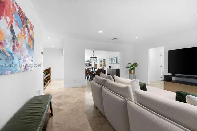2 of 52 - 261 Se 4th Street, Pompano Beach, FL