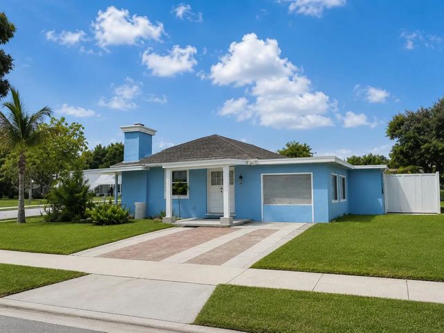 1001 Sunrise Boulevard, Fort Pierce