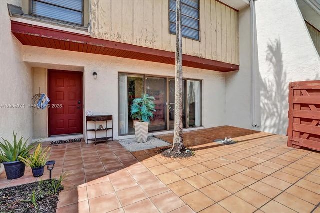 2 of 48 - 3003 Lakewood Lane, Hollywood, FL