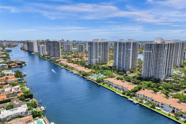 5 of 99 - 21200 Point Place #403, Aventura, FL