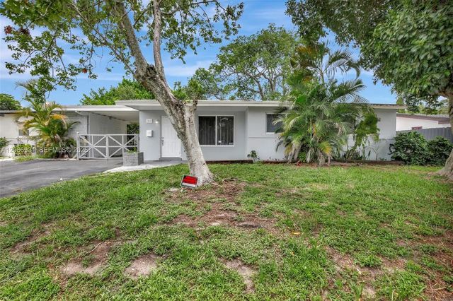 3 of 35 - 311 Sw 68th Terrace, Pembroke Pines, FL