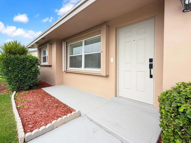 4 of 26 - 2030 Ne 1st Lane, Boynton Beach, FL