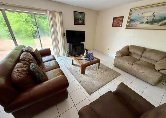 4 of 13 - 2021 Nw 187th Street, Miami Gardens, FL