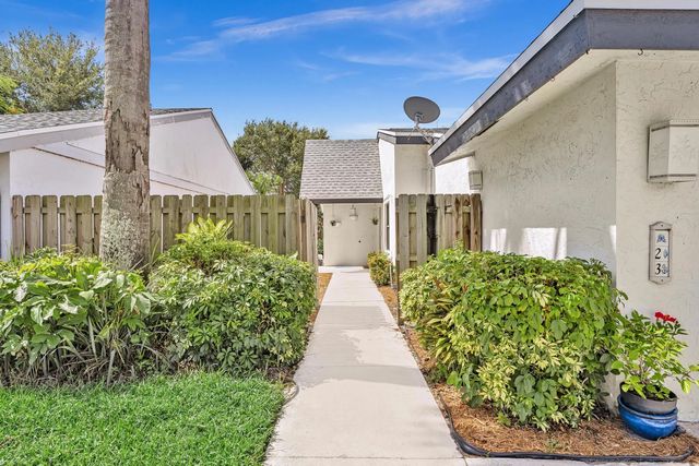 3 of 46 - 23 Baytree Circle, Boynton Beach, FL