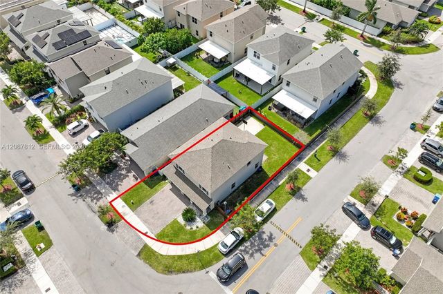 5 of 33 - 572 Ne 6th Place, Homestead, FL