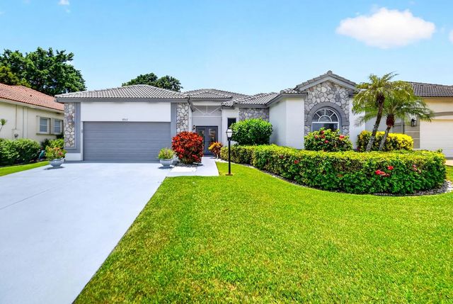 3952 Summer Chase Court, Lake Worth