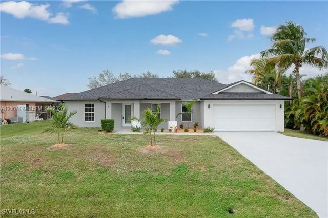 204 El Dorado Boulevard N, Cape Coral