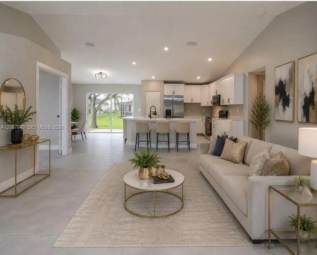 5 of 34 - 204 El Dorado Boulevard N, Cape Coral, FL