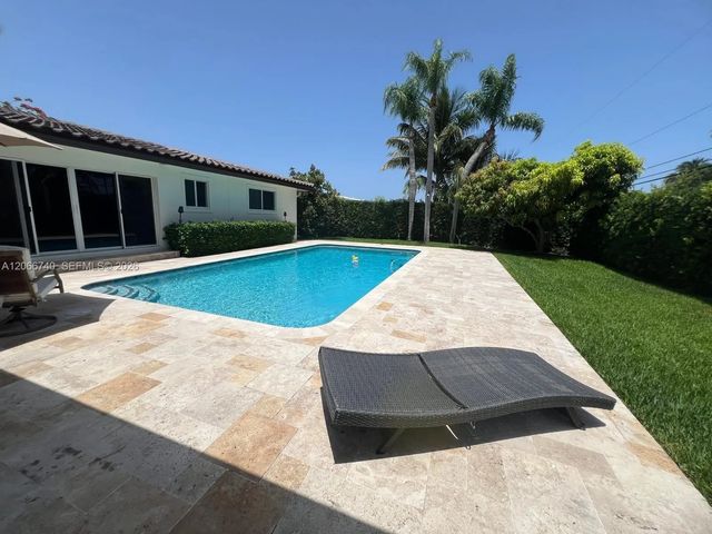 4 of 24 - 3460 Buchanan Street, Hollywood, FL