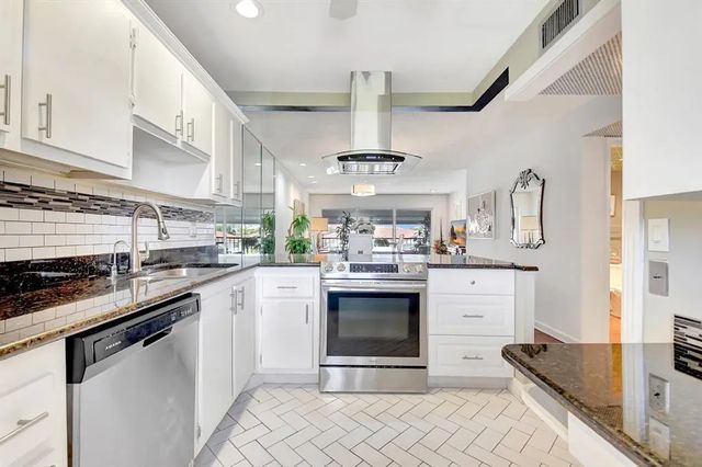 4070 Tivoli Court #307, Lake Worth