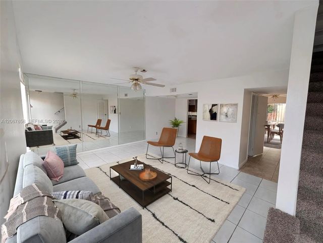 4 of 23 - 5664 Blueberry Court #15, Lauderhill, FL