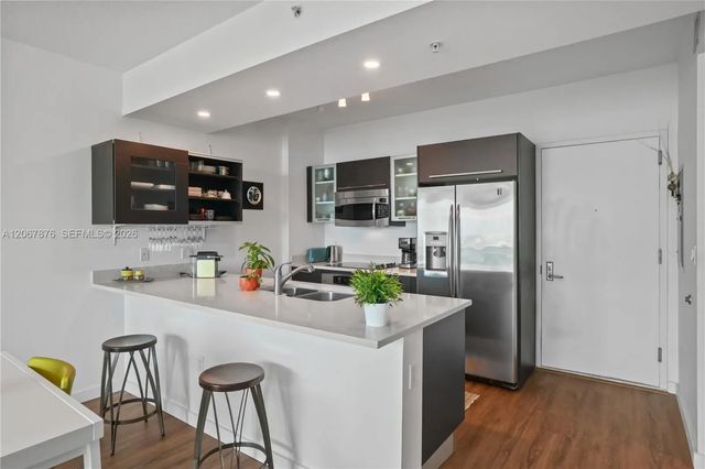 4 of 27 - 333 Ne 24th Street #1004, Miami, FL