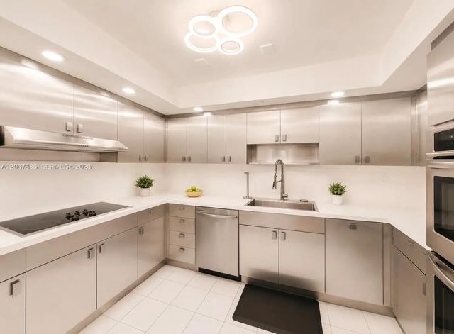 4 of 54 - 406 Saint Andrews Road #53, Hollywood, FL