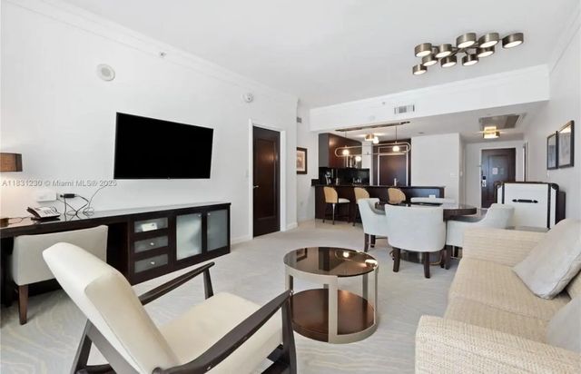 5 of 24 - 4391 Collins Avenue #623, Miami Beach, FL