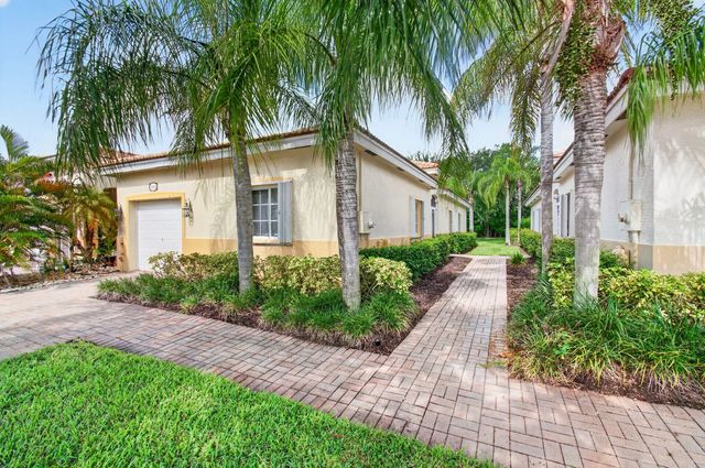 2323 Windjammer Way, West Palm Beach