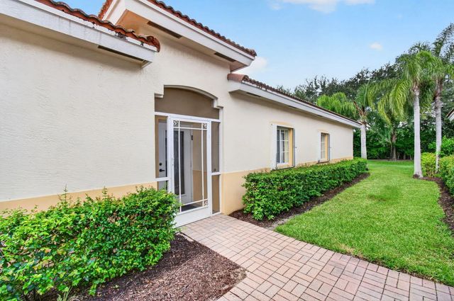 5 of 45 - 2323 Windjammer Way, West Palm Beach, FL