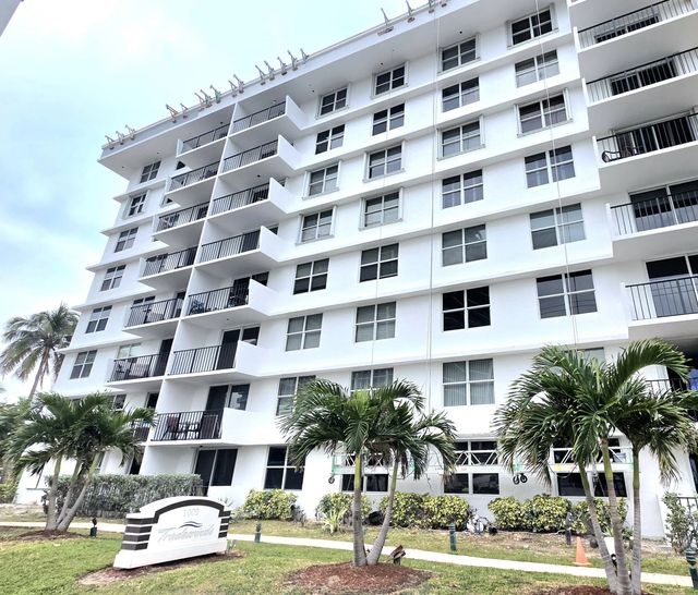 1009 N Ocean Boulevard #409, Pompano Beach