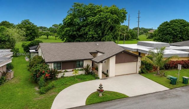 2 of 26 - 5403 Bayberry Lane, Tamarac, FL