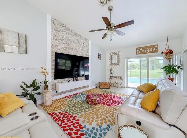 5 of 26 - 5403 Bayberry Lane, Tamarac, FL