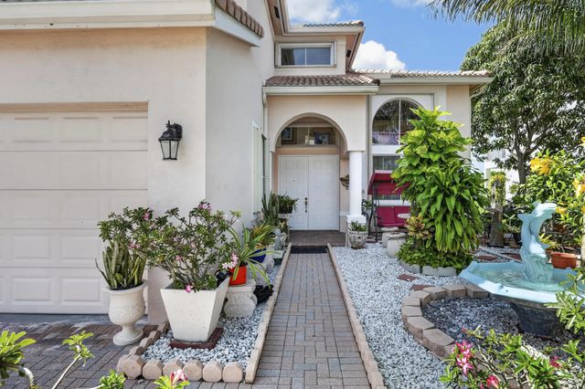 5 of 69 - 120 Isola Circle, Royal Palm Beach, FL