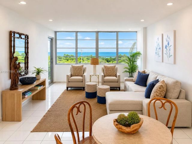 8000 Harding Avenue #7e, Miami Beach