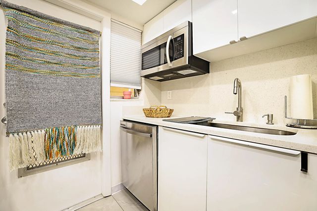 4 of 16 - 1110 N Riverside Drive #12b, Pompano Beach, FL