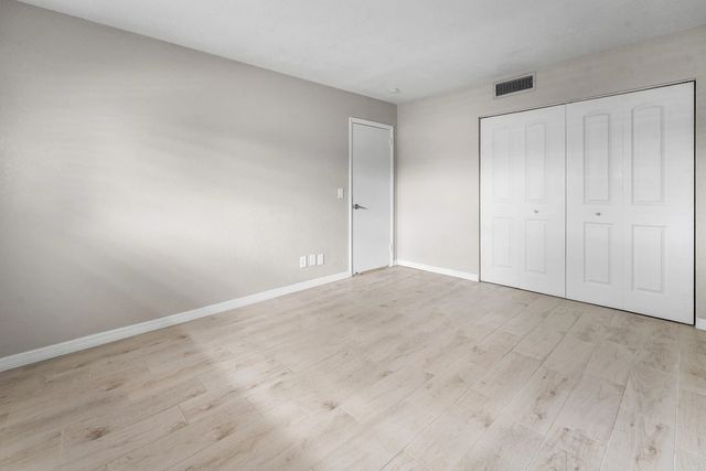 4 of 37 - 12005 Poinciana Boulevard #209, Royal Palm Beach, FL