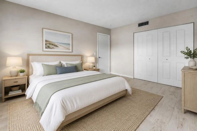 5 of 37 - 12005 Poinciana Boulevard #209, Royal Palm Beach, FL