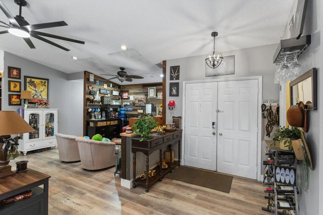 5 of 67 - 4000 Sw 72nd Drive, Davie, FL