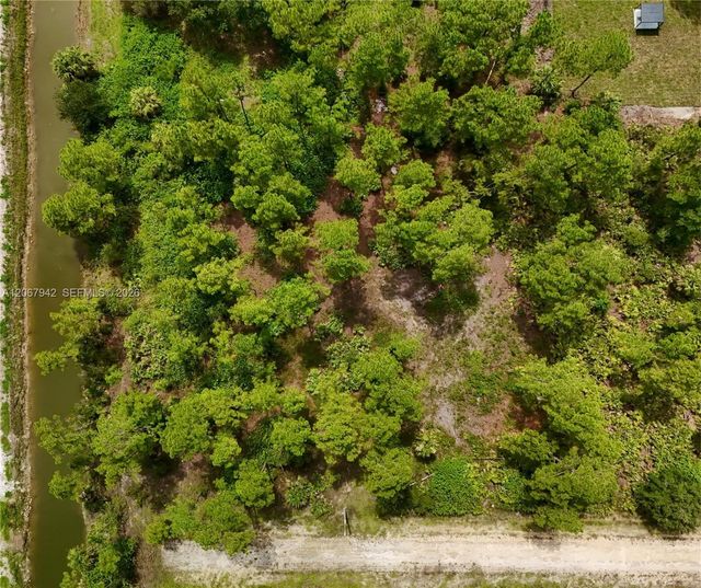 3 of 51 - 1201 Louis Avenue, Lehigh Acres, FL