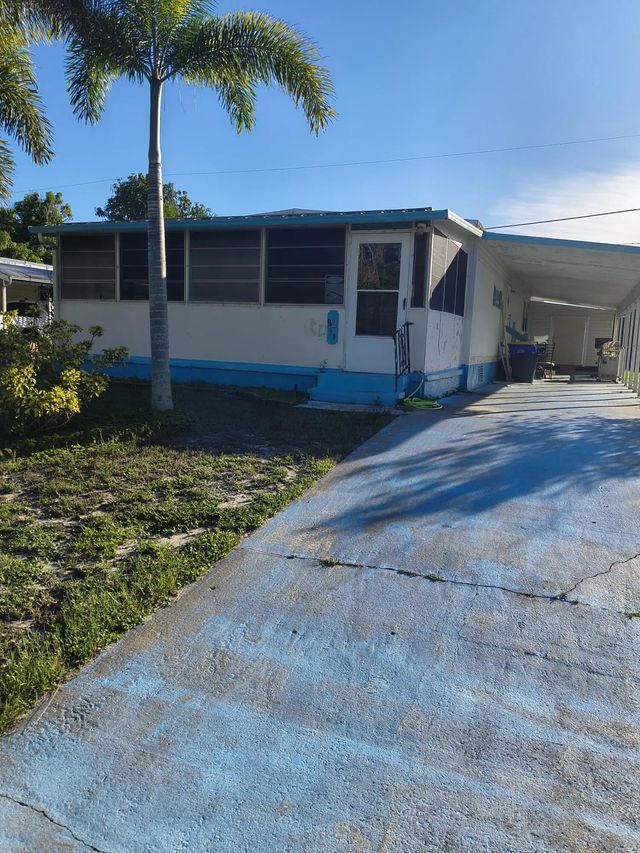 8294 Se Sandy Lane, Hobe Sound