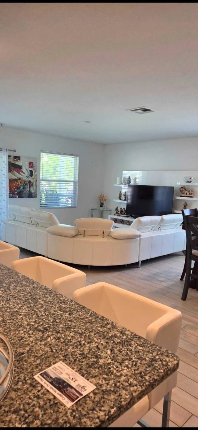5 of 10 - 1850 Sw Certosa Road, Port St. Lucie, FL