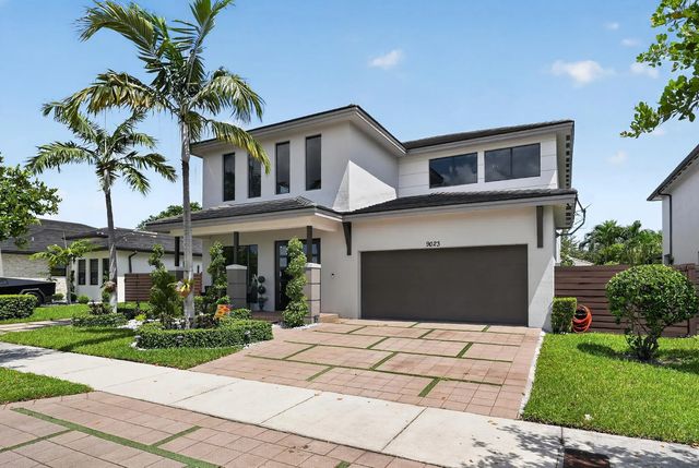 2 of 53 - 9023 Nw 161st Terrace, Miami Lakes, FL