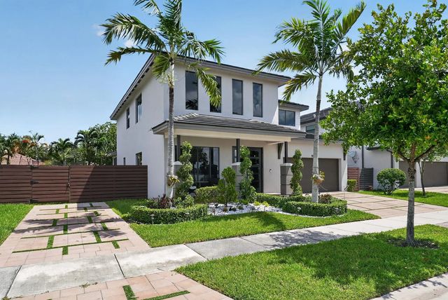 4 of 53 - 9023 Nw 161st Terrace, Miami Lakes, FL
