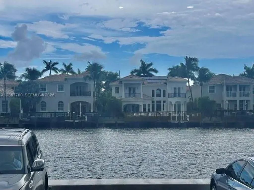 1500 S Ocean Drive #1e, Hollywood