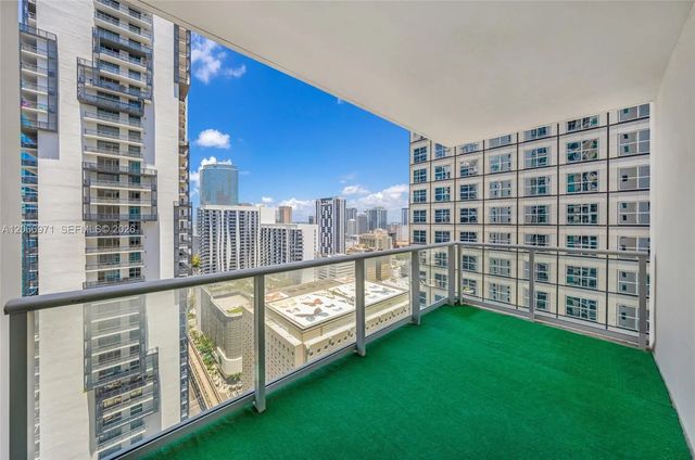 5 of 31 - 300 S Biscayne Boulevard #t-2911, Miami, FL