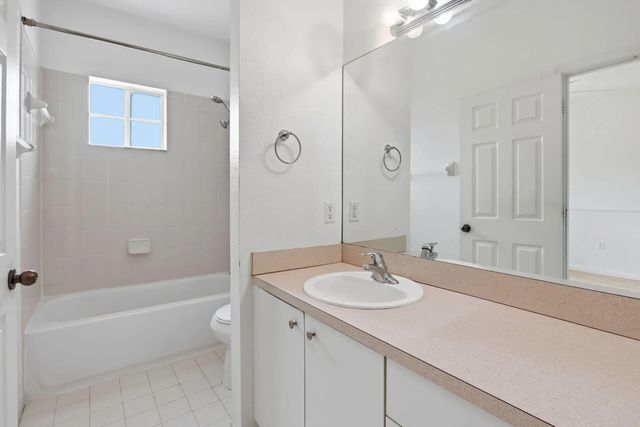 4 of 26 - 460 Princess Drive, Margate, FL