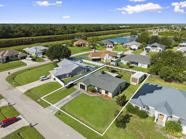 4682 Sw Pearl Street, Port St. Lucie